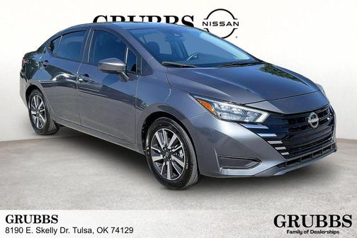 Gun Metallic 2025 Nissan Versa 1.6 SV