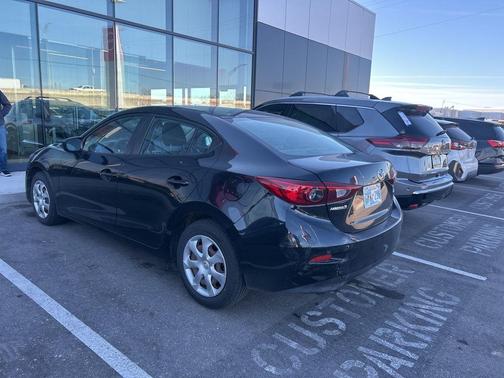 2015 Mazda Mazda3 i Sport