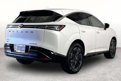 Everest White P 2025 Nissan Murano Platinum