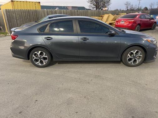 Gravity Gray 2021 Kia Forte LXS