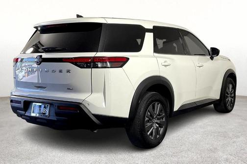 2024 Nissan Pathfinder S