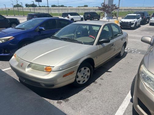 Silver 2002 Saturn SL