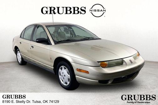 Gold 2002 Saturn SC