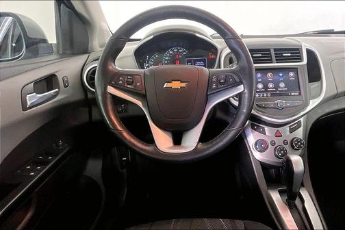 Silver Ice Metallic 2020 Chevrolet Sonic LT