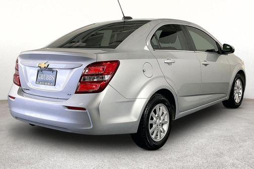 Silver Ice Metallic 2020 Chevrolet Sonic LT