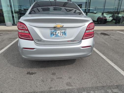 Silver Ice Metallic 2020 Chevrolet Sonic LT