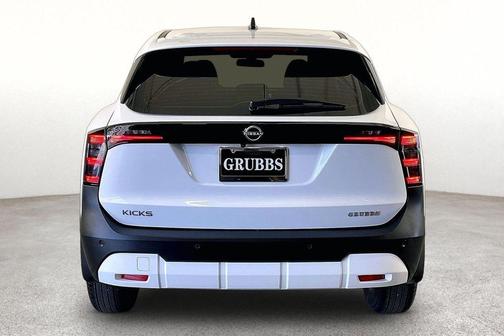 Fresh Powder 2026 Nissan Kicks S