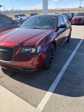 2019 Chrysler 300 Touring