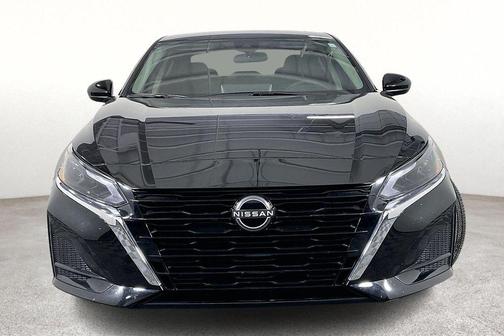 Super Black Clearcoat 2025 Nissan Altima SV