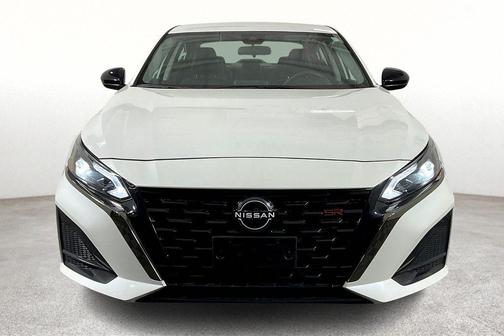 White 2023 Nissan Altima 2.5 SR