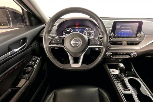 White 2023 Nissan Altima 2.5 SR