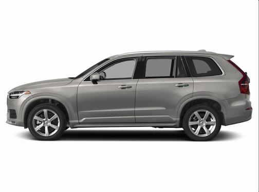 2023 Volvo XC90 B5 Plus