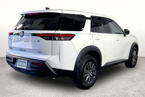 Glacier White 2025 Nissan Pathfinder S
