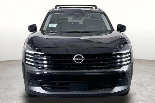 Super Black 2027 Nissan Kicks SV