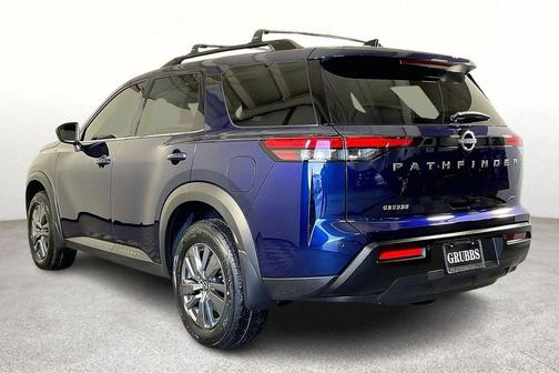 Deep Ocean Blue 2026 Nissan Pathfinder SV
