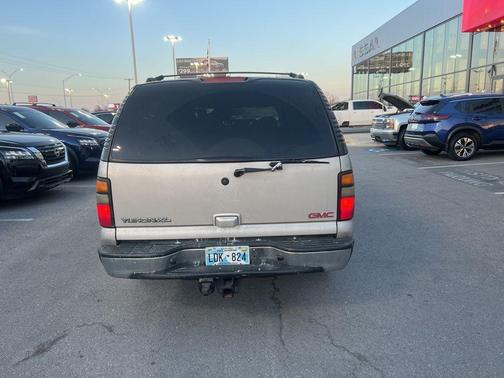2004 GMC Yukon XL SLE