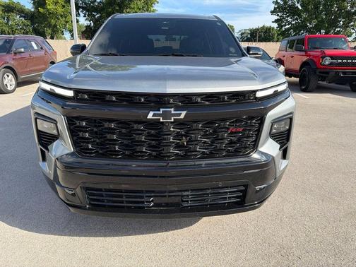 Sterling Gray Metallic 2024 Chevrolet Traverse RS