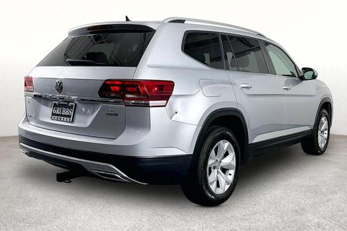 Reflex Silver Metallic 2018 Volkswagen Atlas 3.6L SE
