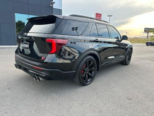 Black Metallic 2020 Ford Explorer ST