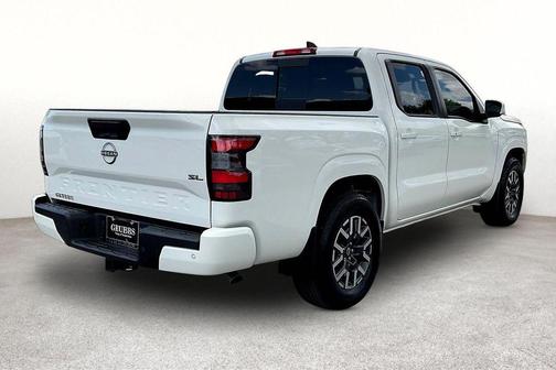 Glacier White 2024 Nissan Frontier SL