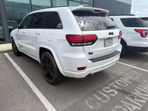 Bright White Clearcoat 2015 Jeep Grand Cherokee Altitude
