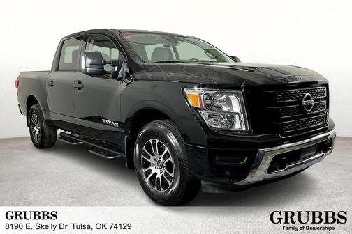 2024 Nissan Titan SV