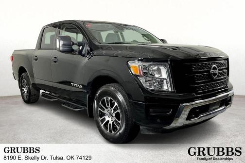 2024 Nissan Titan SV