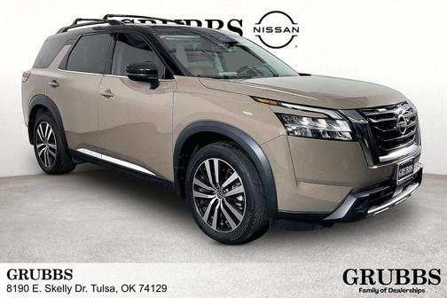 2t Tan Blk Roof 2024 Nissan Pathfinder Platinum