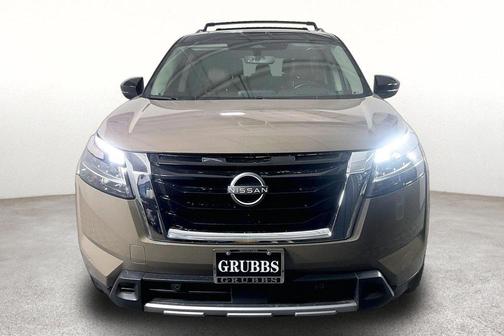 2t Tan Blk Roof 2024 Nissan Pathfinder Platinum