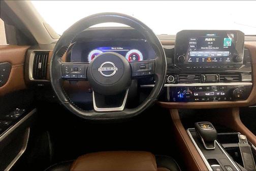 2t Tan Blk Roof 2024 Nissan Pathfinder Platinum