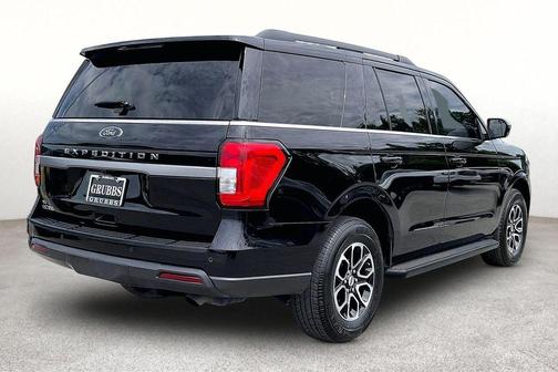 Black Metallic 2024 Ford Expedition XLT