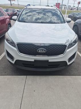 Snow White Pearl 2016 Kia Sorento LX