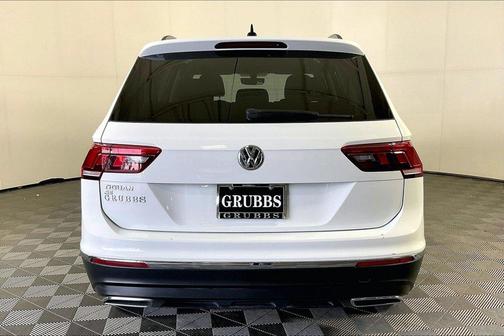 Pure White 2021 Volkswagen Tiguan 2.0T SE