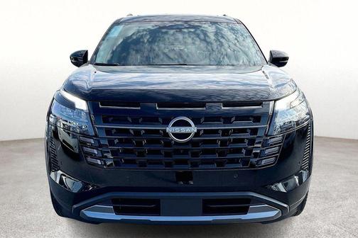 Super Black 2026 Nissan Pathfinder Platinum
