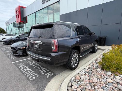 Gray 2016 GMC Yukon Denali