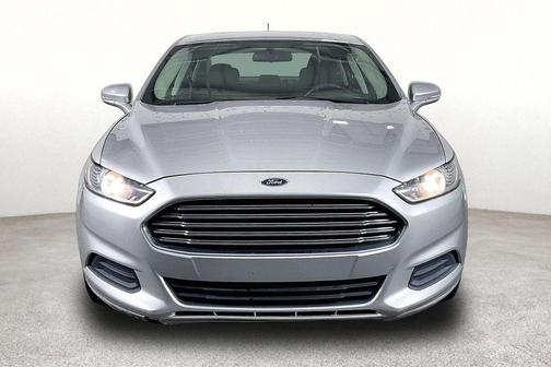 Ingot Silver 2013 Ford Fusion SE