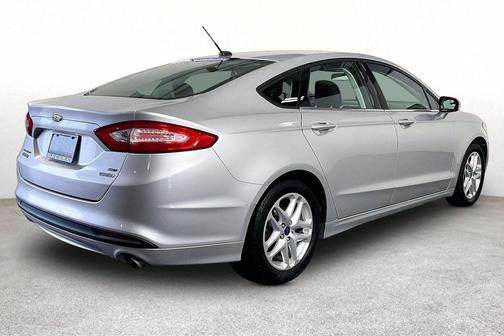 Ingot Silver 2013 Ford Fusion SE