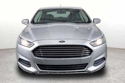 Ingot Silver 2013 Ford Fusion SE