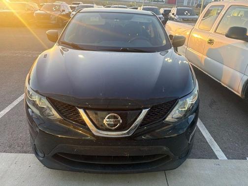 Magnetic Black 2019 Nissan Rogue Sport S