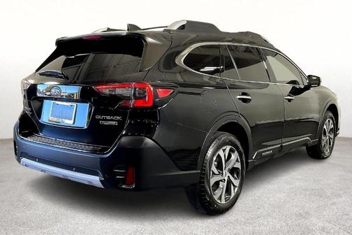 2022 Subaru Outback Touring