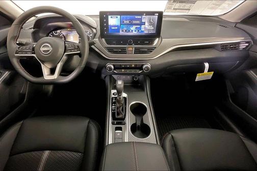 Super Black Clearcoat 2026 Nissan Altima 2.5 SR