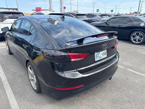 Quartz White Pearl 2018 Hyundai ELANTRA SEL
