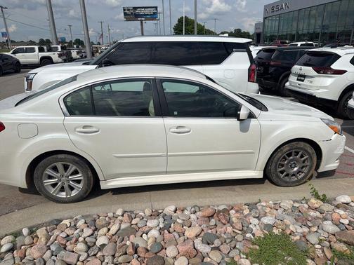 White 2012 Subaru Legacy 2.5i Premium
