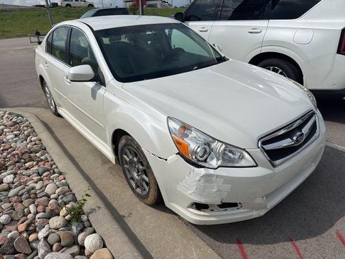 White 2012 Subaru Legacy 2.5i Premium
