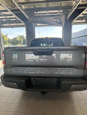 Gun Metallic 2024 Nissan Frontier SV
