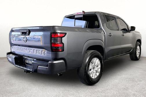Gun Metallic 2024 Nissan Frontier SV