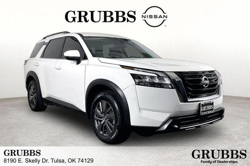 Glacier White 2022 Nissan Pathfinder SV