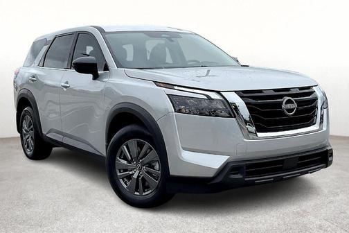 2025 Nissan Pathfinder S