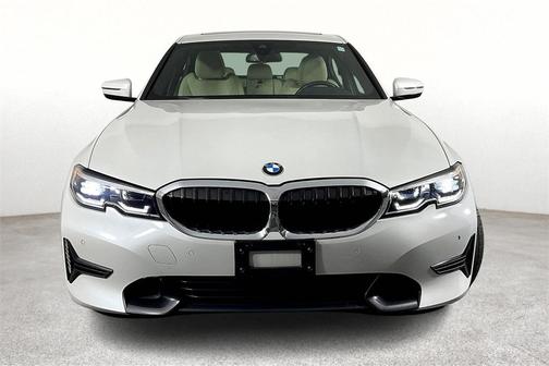 2022 BMW 330 i xDrive