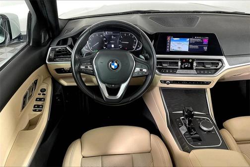 2022 BMW 330 i xDrive